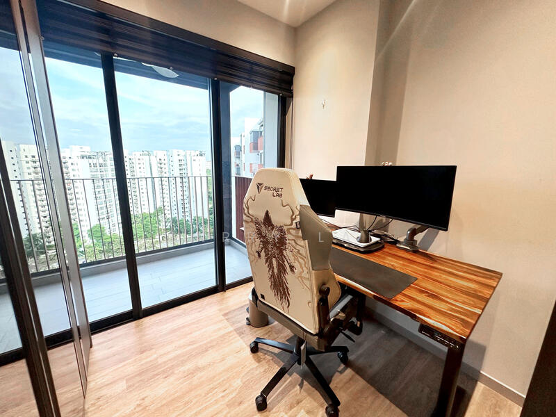 Riverfront Residences Condominium For Sale at S$ 2,200,000 | PropertyGuru Singapore - Study