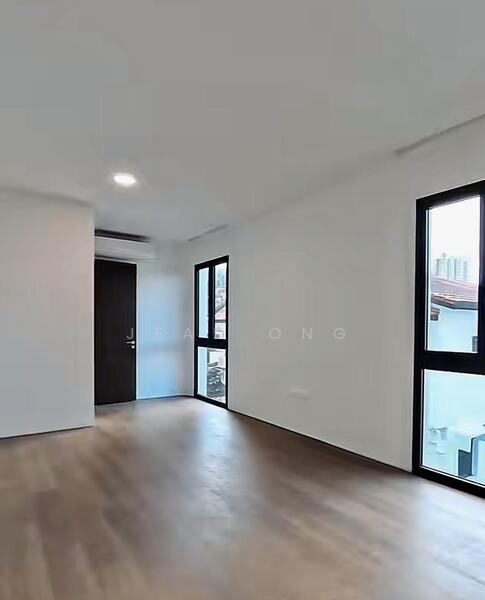❤️Modern 2.5 sty with huge, bright natural basement. 1km School. Quiet.☎️ Jean 93571119 Bungalow House For Sale at S$ 19,800,000 | PropertyGuru Singapore - Bedroom