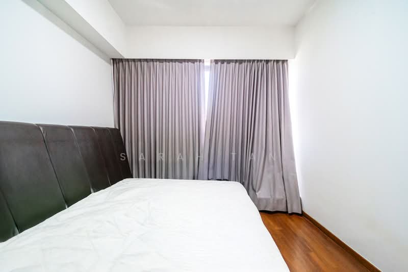 Watertown Condominium For Sale at S$ 988,000 | PropertyGuru Singapore - Master Bedroom