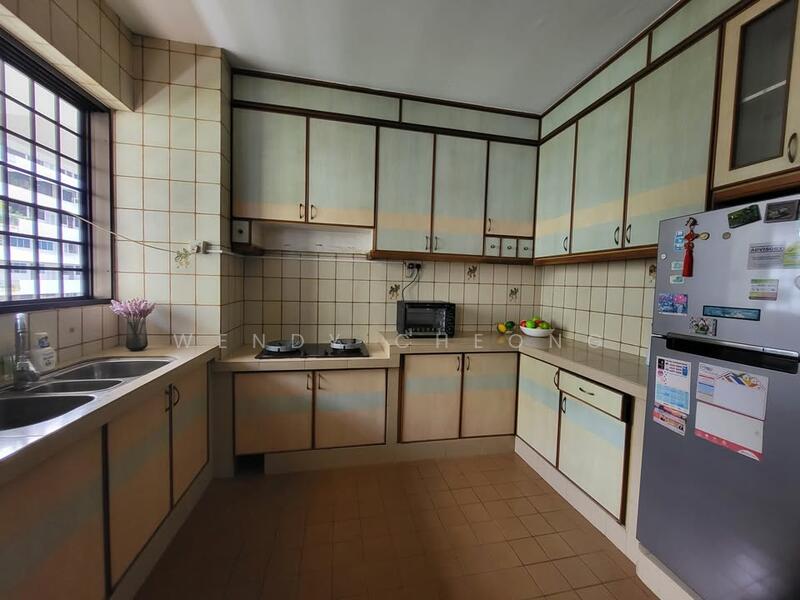 Lakepoint Condo, 2 Lakepoint Drive, Room Rental, 250 sqft, Condominium For Rent, by Wendy Cheong, 500049565 - Kitchen - PropertyGuru.com.sg