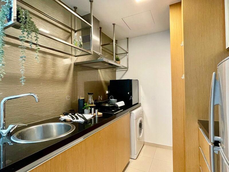 Icon Apartment For Sale at S$ 1,388,000 | PropertyGuru Singapore - Kitchen