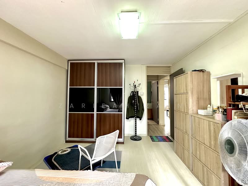 663 Yishun Avenue 4 HDB Flat For Sale at S$ 735,000 | PropertyGuru Singapore - Common Bedroom 2