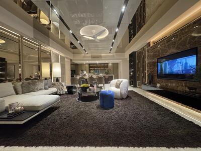 For Sale - THE ONLY FREEHOLD IN CENTRAL DOWNTOWN!!!! VERY RARE!!!