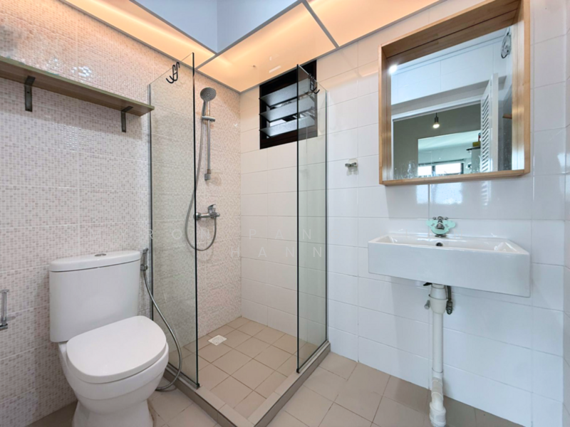 818B Choa Chu Kang Avenue 1, 818B Choa Chu Kang Avenue 1, 3 Bedrooms, 990 sqft, HDB Flat For Rent, by Myron Pang Kian Hann, 500049609 - Bathroom - PropertyGuru.com.sg