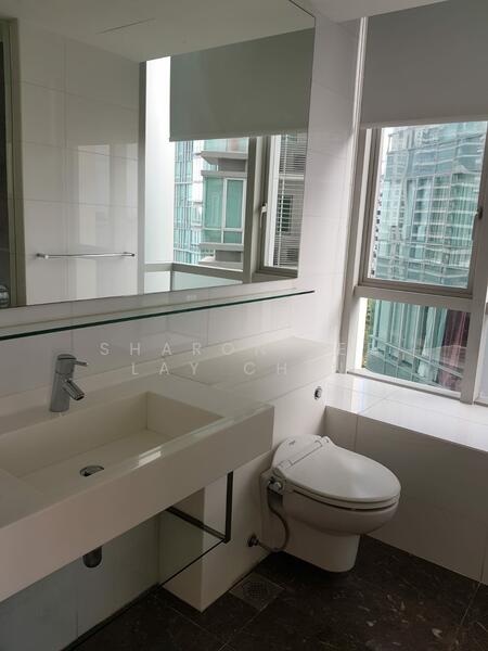 One Amber Condominium For Sale at S$ 4,500,000 | PropertyGuru Singapore - Bathroom