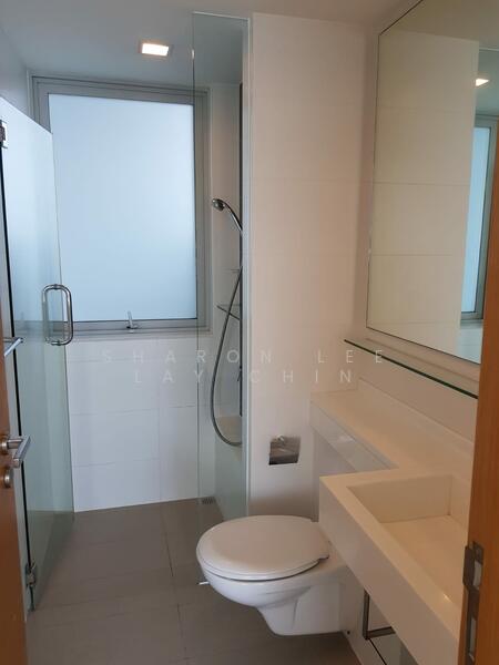 One Amber Condominium For Sale at S$ 4,500,000 | PropertyGuru Singapore - Bathroom