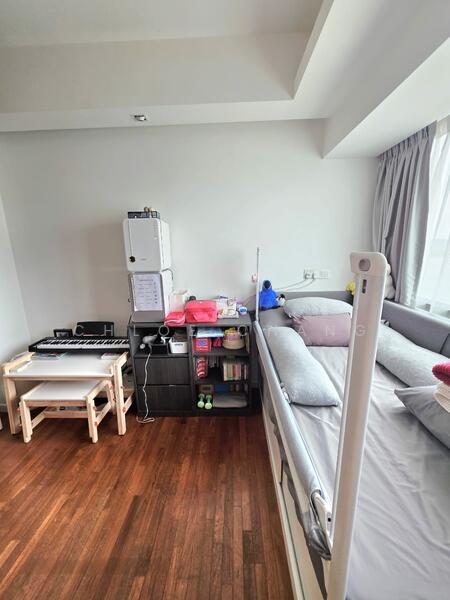 Waterfront Waves, 766 Bedok Reservoir Road, 3 Bedrooms, 1,270 sqft, Condominium For Rent, by Chloe Chang, 500049662 - Bedroom - PropertyGuru.com.sg