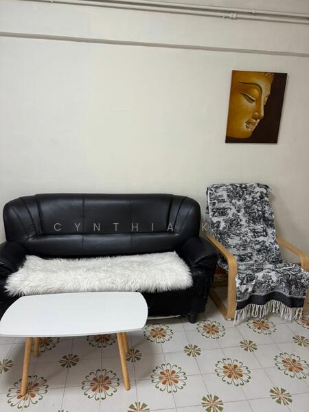 379 Clementi Avenue 5, 379 Clementi Avenue 5, Room Rental, 110 sqft, HDB Flat For Rent, by Cynthia Kok, 500049688 - Living Room - PropertyGuru.com.sg