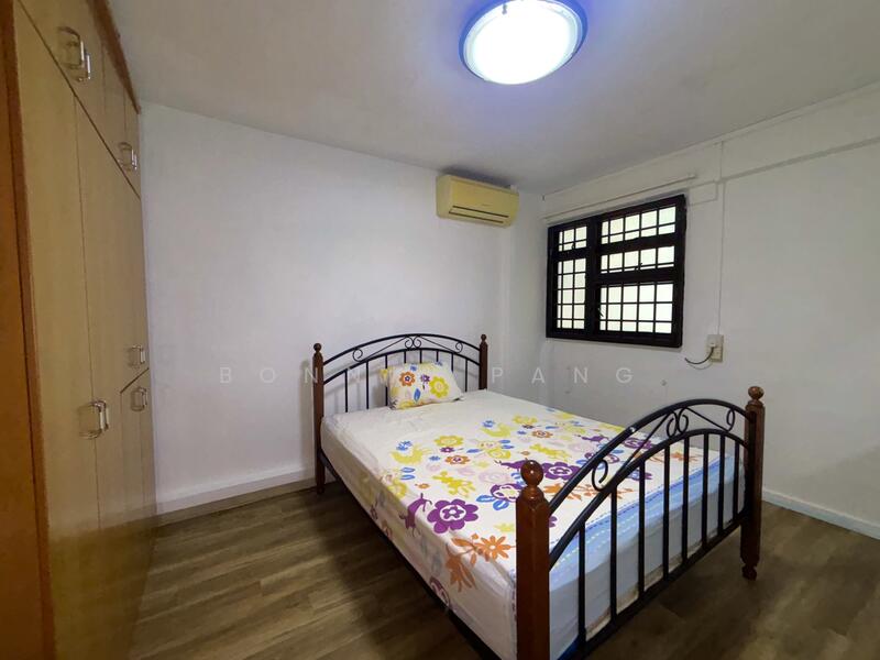 26 Toa Payoh East HDB Flat For Sale at S$ 339,999 | PropertyGuru Singapore - Bedroom 2