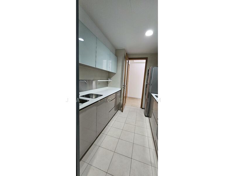 The Sixth Avenue Residences Condominium For Sale at S$ 2,600,000 | PropertyGuru Singapore - Kitchen