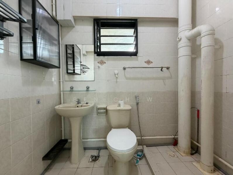 683C Jurong West Street 64, 683C Jurong West Street 64, 3 Bedrooms, 1,184 sqft, HDB Flat For Rent, by Ben Chew, 500049697 - Bathroom - PropertyGuru.com.sg
