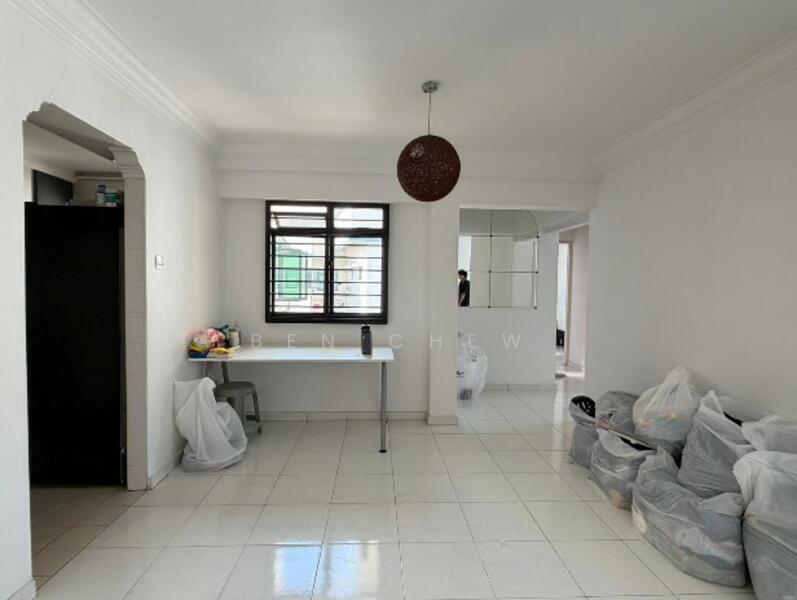 683C Jurong West Street 64, 683C Jurong West Street 64, 3 Bedrooms, 1,184 sqft, HDB Flat For Rent, by Ben Chew, 500049697 - Living Room - PropertyGuru.com.sg