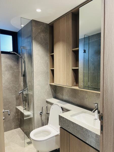 KI Residences At Brookvale, 14 Brookvale Drive, 3 Bedrooms, 861 sqft, Condominium For Rent, by Daljit Kaur, 500049707 - Bathroom - PropertyGuru.com.sg