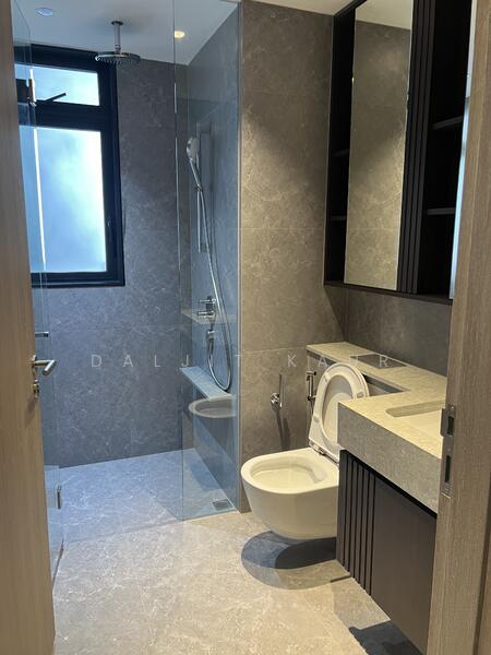 KI Residences At Brookvale, 14 Brookvale Drive, 3 Bedrooms, 861 sqft, Condominium For Rent, by Daljit Kaur, 500049707 - Bathroom - PropertyGuru.com.sg