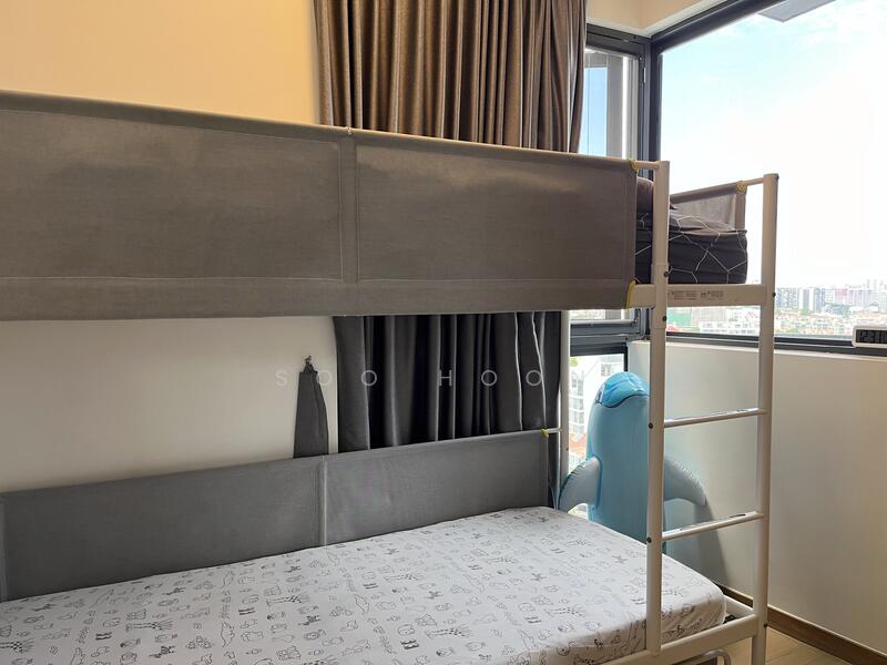 The Florence Residences Apartment For Sale at S$ 1,950,000 | PropertyGuru Singapore - Bedroom