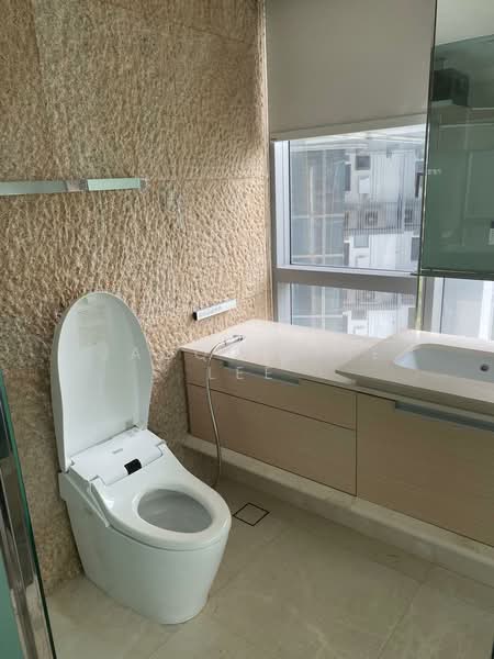 Silversea, , 2 Bedrooms, 980 sqft, Condominium For Rent, by Jacqueline Lee, 500049731 - Bathroom - PropertyGuru.com.sg