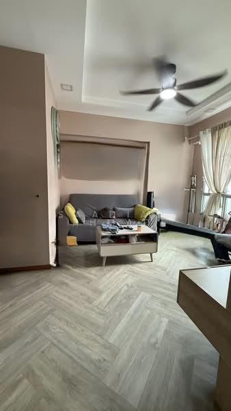 338C Anchorvale Crescent HDB Flat For Sale at S$ 670,000 | PropertyGuru Singapore - Living Room