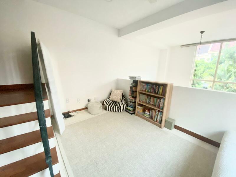 Century Woods Terraced House For Sale at S$ 3,199,999 | PropertyGuru Singapore - Study