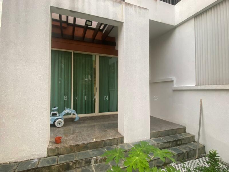 Century Woods Terraced House For Sale at S$ 3,199,999 | PropertyGuru Singapore - Exterior