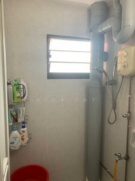128 Kim Tian Road, 128 Kim Tian Road, Room Rental, 150 sqft, HDB Flat For Rent, by Aida Tay, 500049764 - Bathroom - PropertyGuru.com.sg
