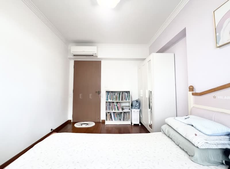 377A Hougang Street 32 HDB Flat For Sale at S$ 1,080,000 | PropertyGuru Singapore - Bedroom