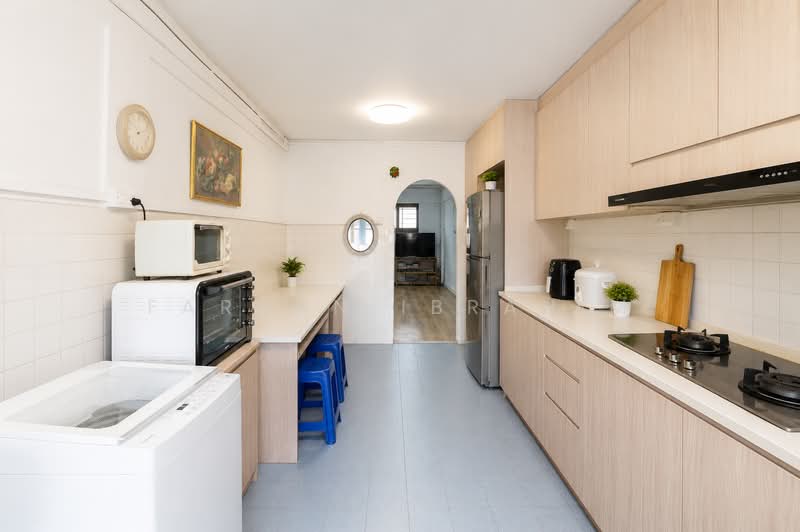 425 Ang Mo Kio Avenue 3, 425 Ang Mo Kio Avenue 3, 3 Bedrooms, 786 sqft, HDB Flat For Sale, by Farhan Ibrahim, 500049812 - Kitchen - PropertyGuru.com.sg