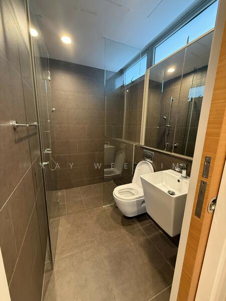 The Woods Cluster House For Sale at S$ 2,950,000 | PropertyGuru Singapore - Bathroom