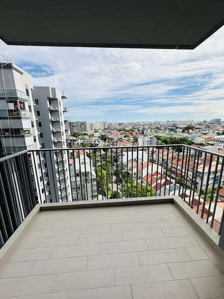 The Florence Residences Condominium For Sale at S$ 1,299,999 | PropertyGuru Singapore - Balcony