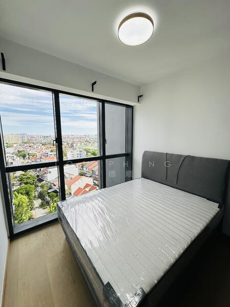 The Florence Residences Condominium For Sale at S$ 1,299,999 | PropertyGuru Singapore - Bedroom