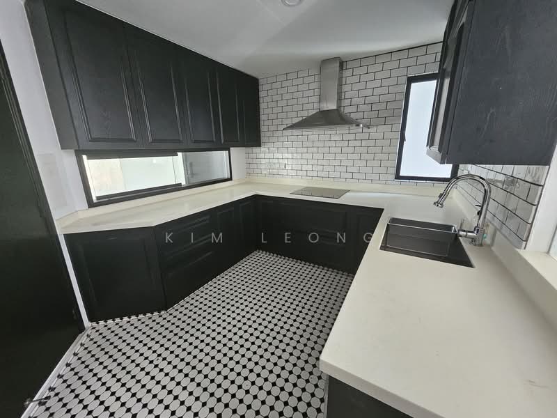 Mutiara View Apartment For Sale at S$ 3,350,000 | PropertyGuru Singapore - Kitchen