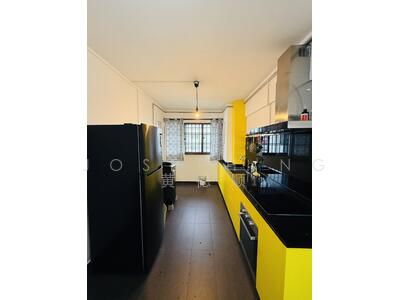 For Sale - 280 Yishun Street 22