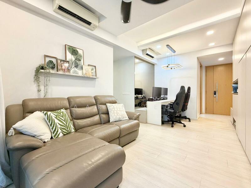 Bartley Ridge Condominium For Sale at S$ 1,600,000 | PropertyGuru Singapore - Living Room