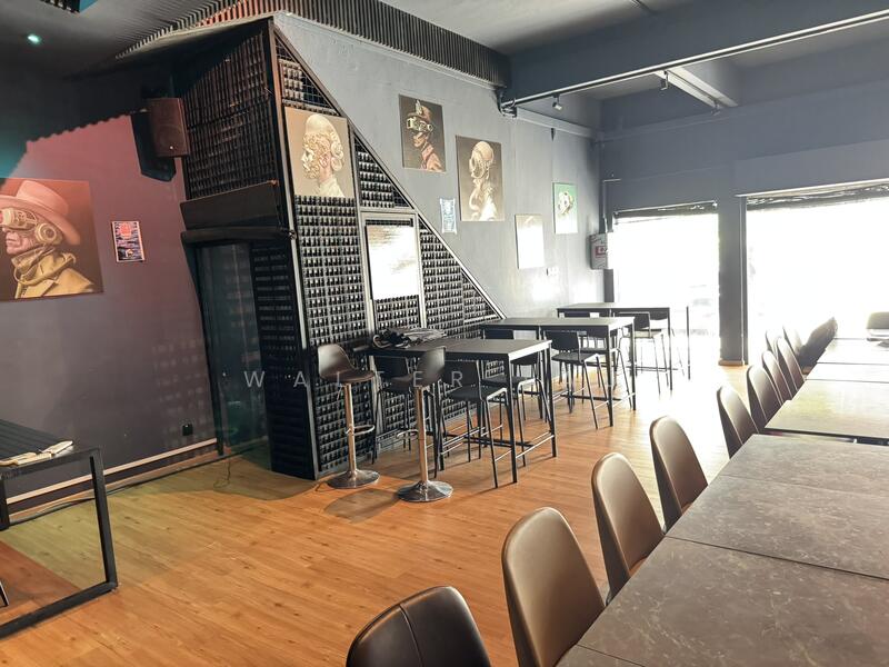 Kim Keat road, Kim Keat Road, 1,400 sqft, Shop / Shophouse For Rent, by Walter Lau, 500049840 - Row of chairs and table - CommercialGuru.com.sg