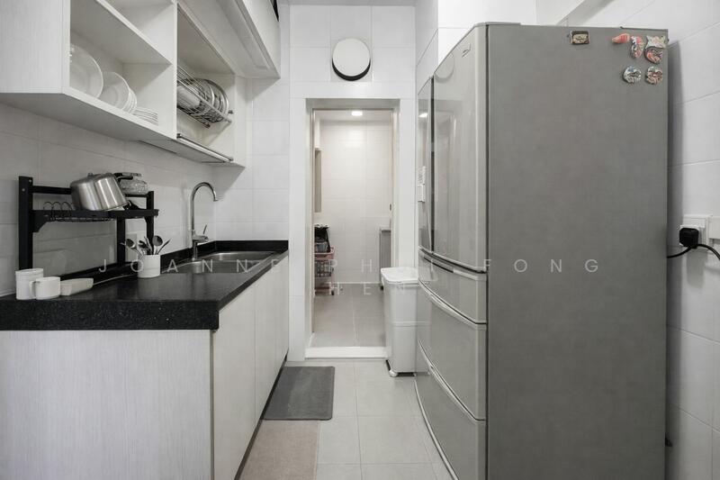 138B Lorong 1A Toa Payoh HDB Flat For Sale at S$ 1,350,000 | PropertyGuru Singapore - Kitchen