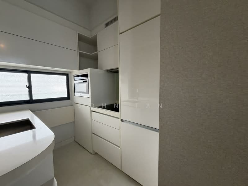 Onze @ Tanjong Pagar, 11 Kee Seng Street, 2 Bedrooms, 700 sqft, Condominium For Rent, by John Tan, 500049903 - Kitchen - PropertyGuru.com.sg