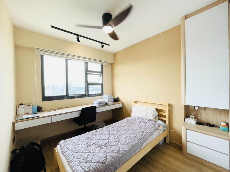 464B Clementi Avenue 1 HDB Flat For Sale at S$ 1,400,000 | PropertyGuru Singapore - Bedroom