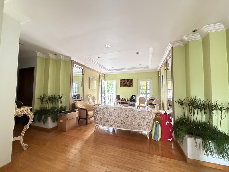 Freehold Classy Bungalow in Upper Bukit Timah on Elevated land Bungalow House For Sale at S$ 19,000,000 | PropertyGuru Singapore