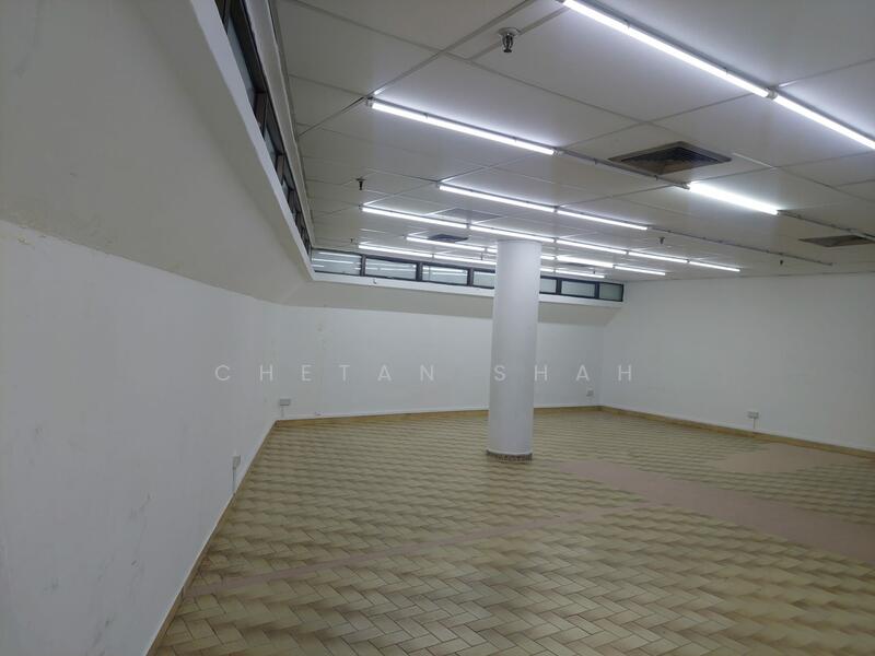 Sim Lim Tower, 10 Jalan Besar, 1,582 sqft, Other Retail For Rent, by Chetan Shah, 500050044 - Interior - CommercialGuru.com.sg