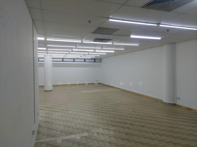 Sim Lim Tower, 10 Jalan Besar, 1,582 sqft, Other Retail For Rent, by Chetan Shah, 500050044 - Interior - CommercialGuru.com.sg