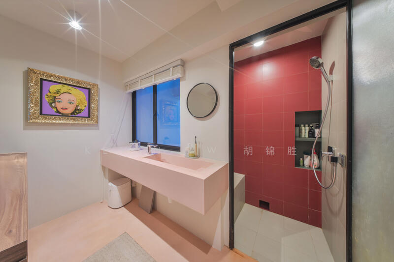 3 Tanjong Pagar Plaza HDB Flat For Sale at S$ 708,000 | PropertyGuru Singapore - Bathroom