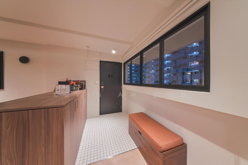 3 Tanjong Pagar Plaza HDB Flat For Sale at S$ 708,000 | PropertyGuru Singapore - Entrance