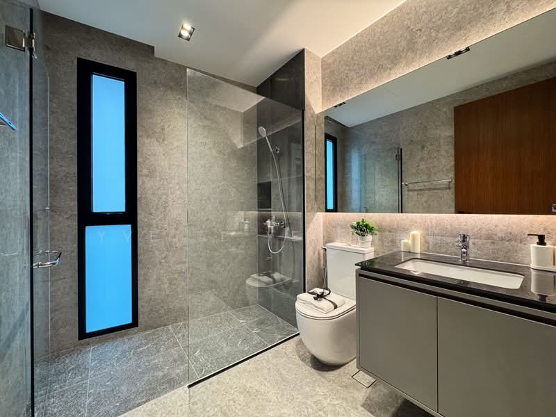 ❤️GIANT⚡️ Brand New 3.5 Storey Inter-Terrace w Attic & Lift in Jalan Sankam, Jalan Sankam, 6 Bedrooms, 4,834 sqft, Terraced House For Sale, by Yvette Yeo 杨丽颖, 500050066 - Bathroom - PropertyGuru.com.sg