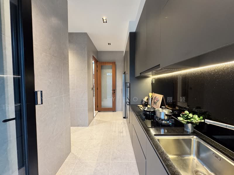 ❤️GIANT⚡️ Brand New 3.5 Storey Inter-Terrace w Attic & Lift in Jalan Sankam, Jalan Sankam, 6 Bedrooms, 4,834 sqft, Terraced House For Sale, by Yvette Yeo 杨丽颖, 500050066 - Kitchen - PropertyGuru.com.sg