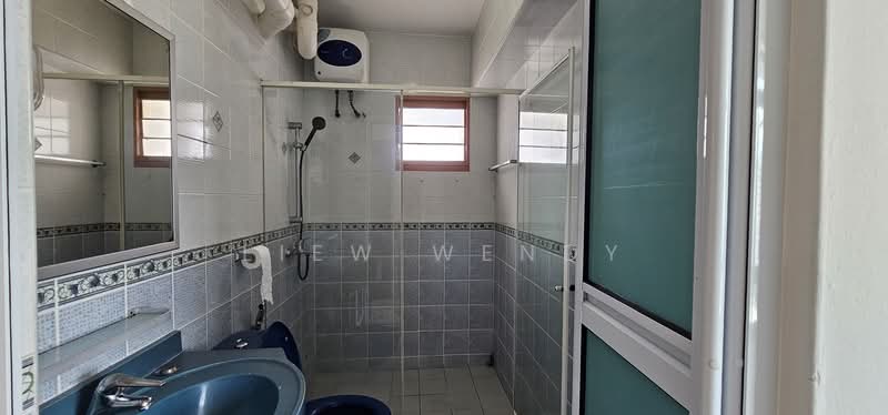 318D Anchorvale Link, 318D Anchorvale Link, 3 Bedrooms, 1,184 sqft, HDB Flat For Rent, by Liew Wendy, 500050088 - Bathroom - PropertyGuru.com.sg