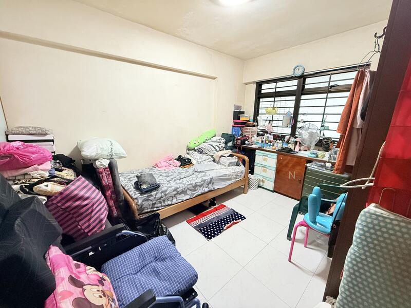 507B Wellington Circle HDB Flat For Sale at S$ 520,000 | PropertyGuru Singapore - Bedroom