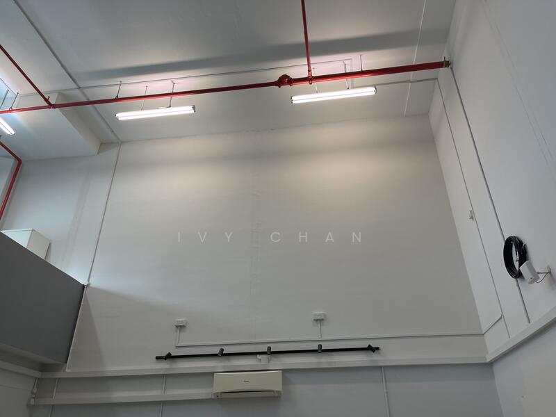 Oxley BizHub, 61 Ubi Road 1, 1,561 sqft, Light Industrial (B1) For Rent, by Ivy Chan, 500050110 - High ceiling for creative storage instal - CommercialGuru.com.sg