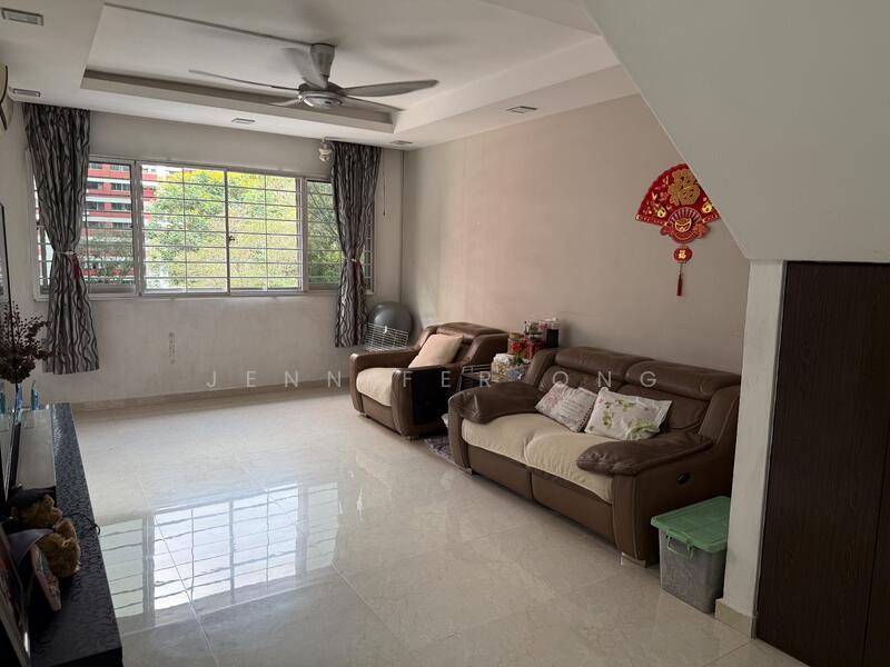 6 Toh Yi Drive HDB Flat For Sale at S$ 1,480,000 | PropertyGuru Singapore - Living Room