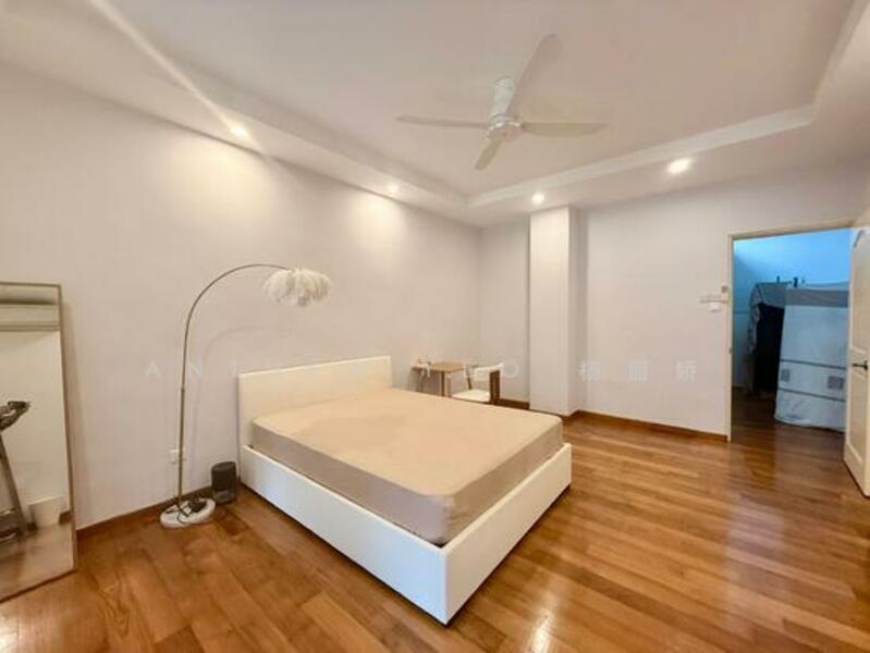 Island View Condominium For Sale at S$ 5,200,000 | PropertyGuru Singapore - Bedroom