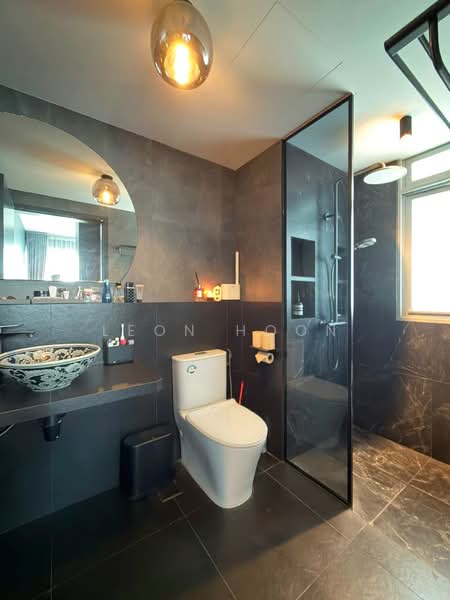 Q Bay Residences, 1 Tampines Street 86, 2 Bedrooms, 797 sqft, Condominium For Sale, by Leon Hoon, 500050141 - Master Bathroom - PropertyGuru.com.sg