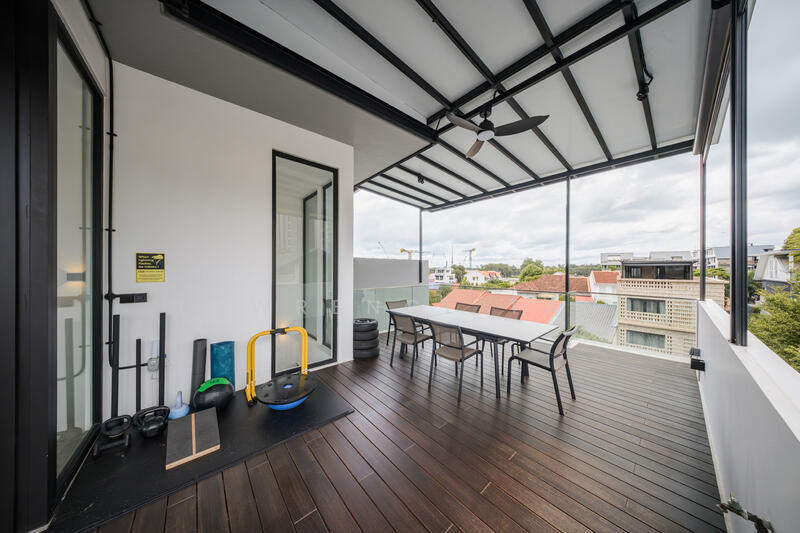 9 months lease term at Rivieria Drive Semi Detach House with Lift and Swimming Pool, 2D Riviera Drive, 5 Bedrooms, 6,480 sqft, Semi-Detached House For Rent, by Lawrence Tan, 500050143 - Top Floor Terrace - PropertyGuru.com.sg